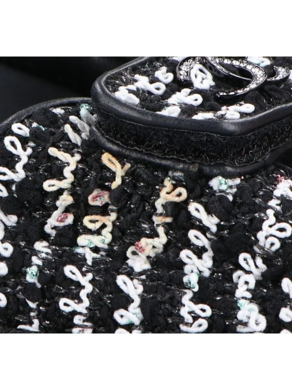 Chanel CC Logo Tweed Leather Flat 36c - Picture 9 of 10